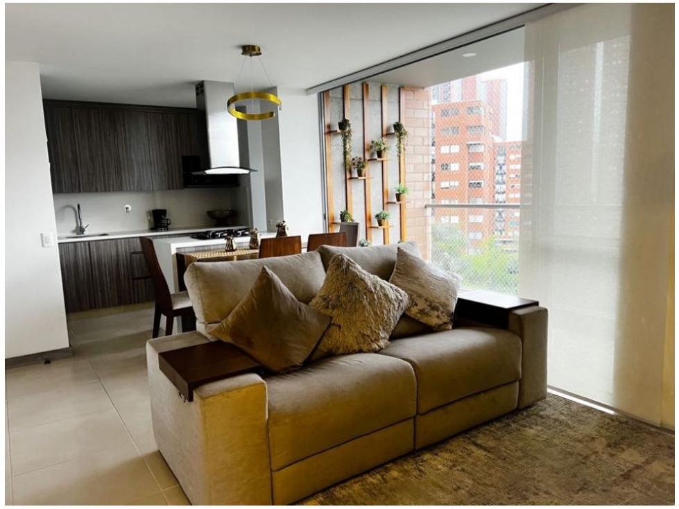 Apartamento en venta en Suramérica, La Estrella · foto 2 de 14