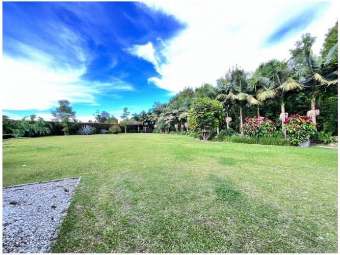 Casa de 4 alcobas en venta en Cabeceras De Llanogrande, Rionegro, 352 m² · foto 19 de 21