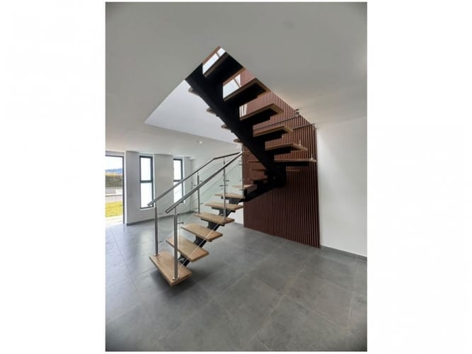 Casa de 3 alcobas en venta en El Tambo, La Ceja, 128 m² · foto 10 de 24