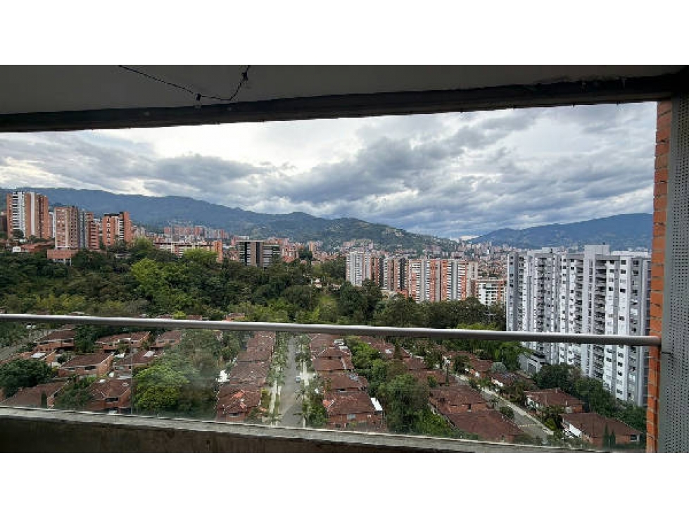 Apartamento en venta en Loma Benedictinos, Envigado · foto 2 de 15