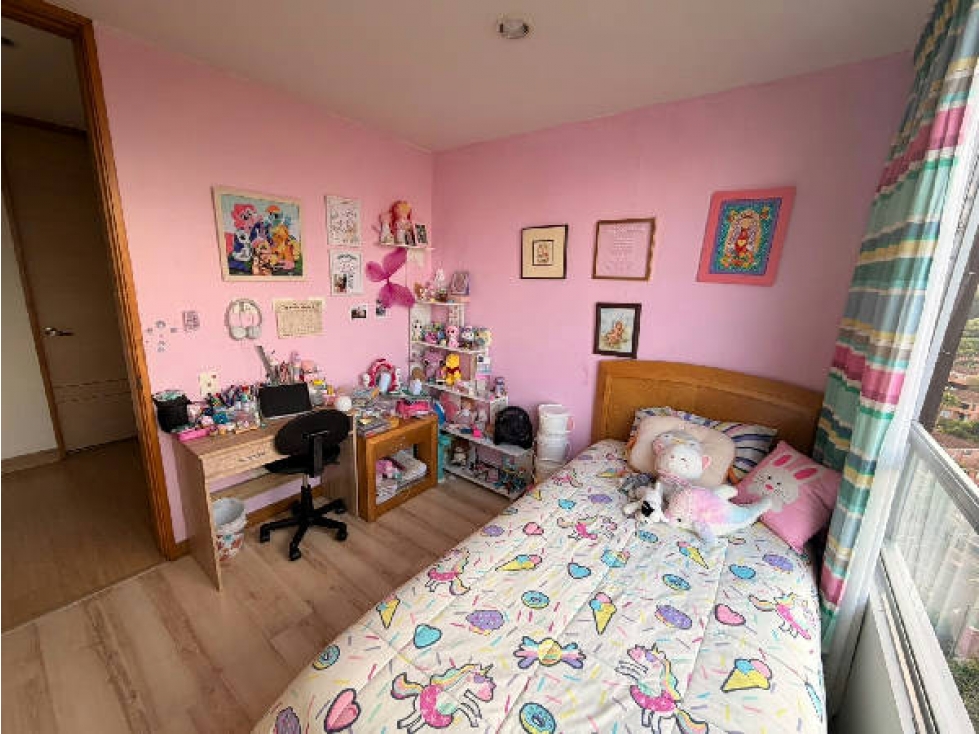 Apartamento en venta en Loma Benedictinos, Envigado · foto 7 de 15