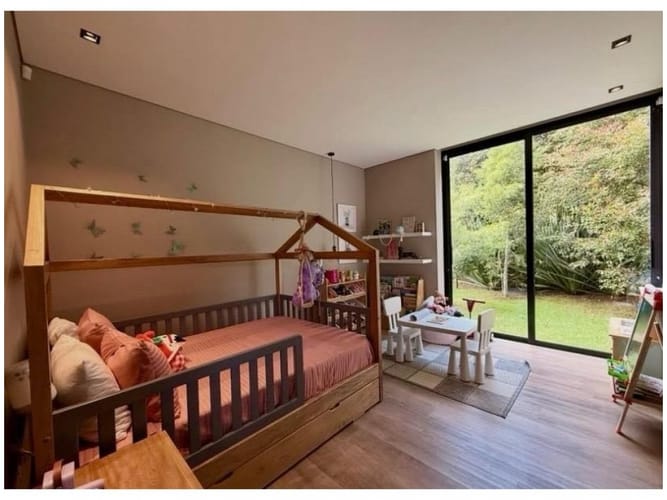 Casa de 4 alcobas en venta en Loma Del Chocho, Envigado, 270 m² · foto 7 de 8
