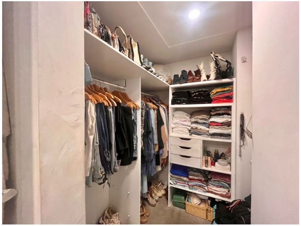 Apartamento en venta en Las Lomas No.1, Medellín · foto 16 de 24