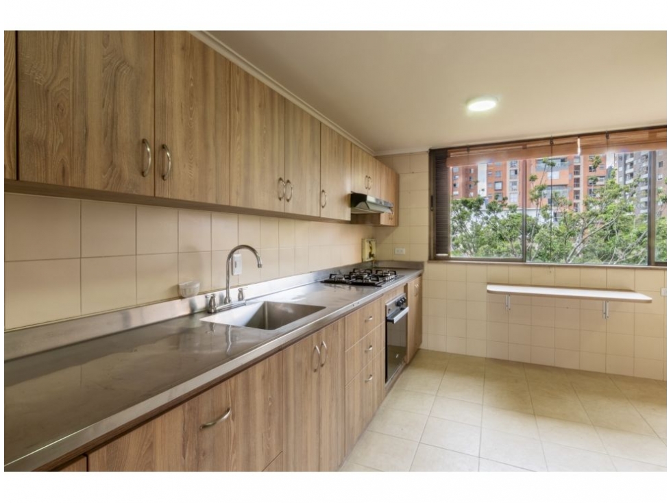 Apartamento en venta en Lalinde, Medellín · foto 6 de 24