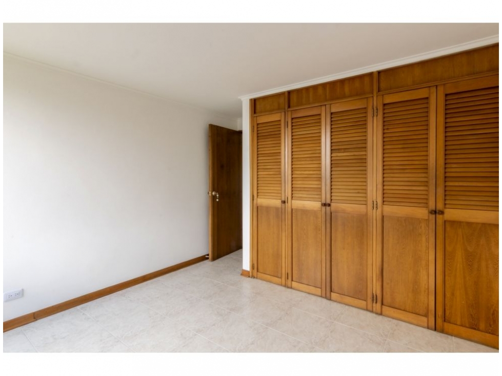 Apartamento en venta en Lalinde, Medellín · foto 14 de 24