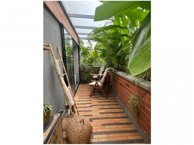 Casa de 2 alcobas en venta en Los Naranjos, Medellín, 105 m² · foto 8 de 17