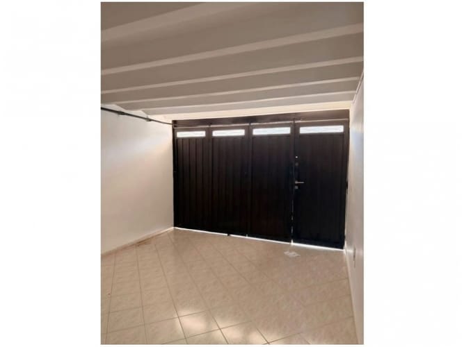 Casa de 4 alcobas en venta en Cristo Rey, Medellín, 182 m² · foto 3 de 7