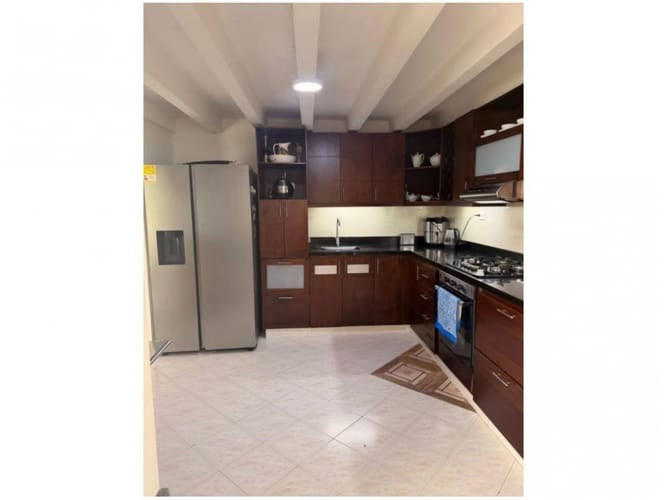 Casa de 4 alcobas en venta en Cristo Rey, Medellín, 182 m² · foto 5 de 7