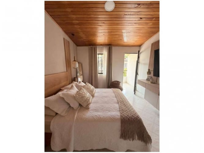 Casa de 4 alcobas en venta en Cristo Rey, Medellín, 182 m² · foto 6 de 7