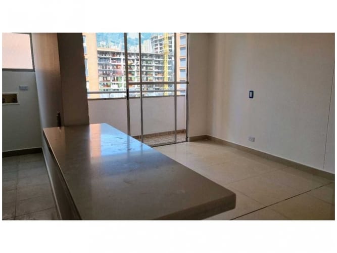 Apartamento de 3 alcobas en venta en El Tesoro, Medellín, 80 m² · foto 6 de 24