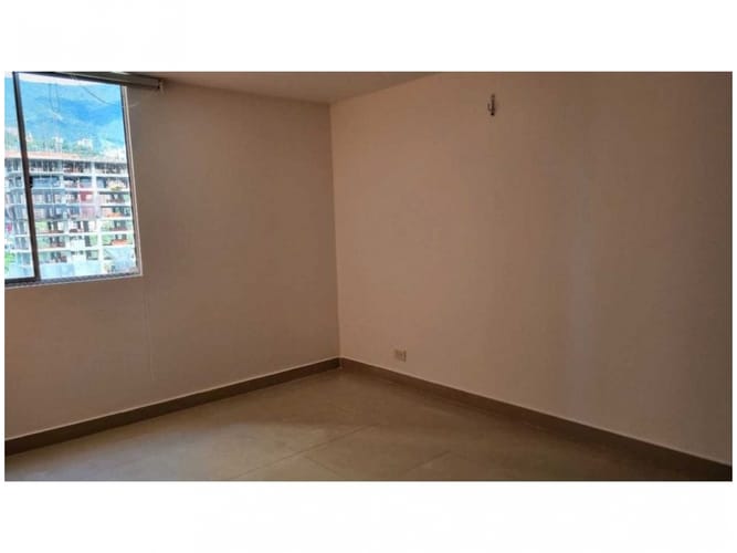 Apartamento de 3 alcobas en venta en El Tesoro, Medellín, 80 m² · foto 15 de 24