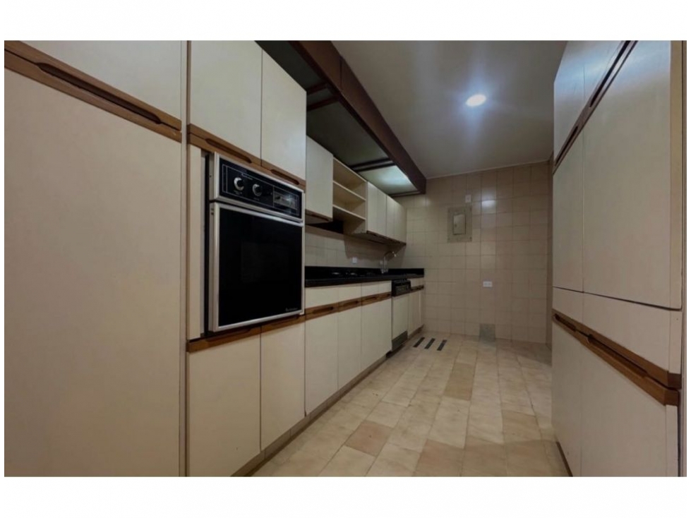 Apartamento en venta en Zona Centro, Envigado · foto 5 de 22