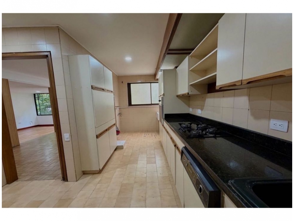 Apartamento en venta en Zona Centro, Envigado · foto 7 de 22