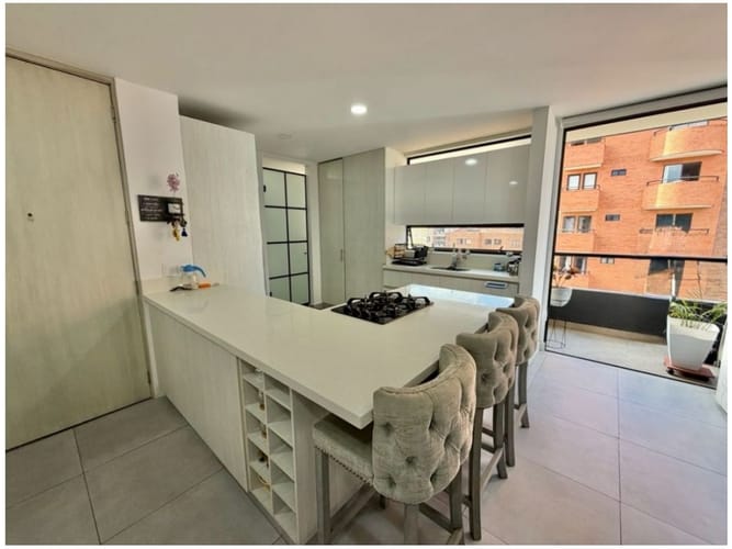 Apartamento de 3 alcobas en venta en Bolivariana, Medellín, 102 m² · foto 3 de 14