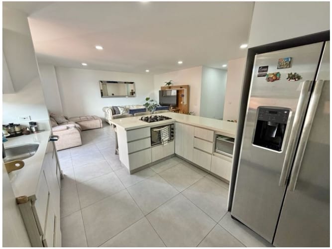 Apartamento de 3 alcobas en venta en Bolivariana, Medellín, 102 m² · foto 4 de 14