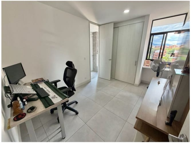 Apartamento de 3 alcobas en venta en Bolivariana, Medellín, 102 m² · foto 10 de 14
