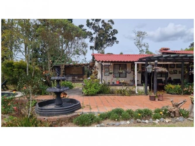 Finca en venta en El Plan, Medellín, 210 m² · foto 2 de 15