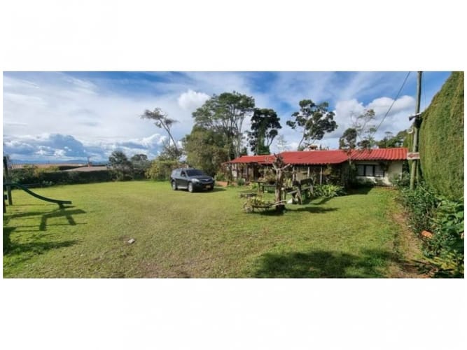 Finca en venta en El Plan, Medellín, 210 m² · foto 4 de 15