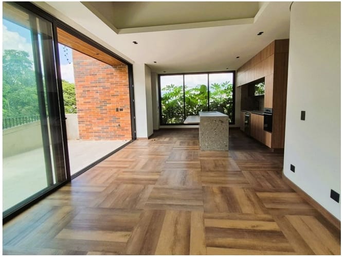 Apartamento de 2 alcobas en venta en El Diamante No. 2, Medellín, 178 m² · foto 7 de 18