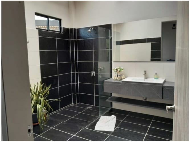 Casa de 4 alcobas en venta en San Gerardo, La Ceja, 300 m² · foto 9 de 24