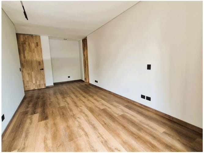 Apartamento de 2 alcobas en venta en El Diamante No. 2, Medellín, 178 m² · foto 16 de 18