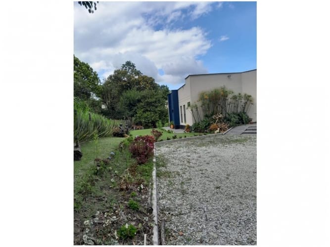 Casa de 4 alcobas en venta en San Gerardo, La Ceja, 300 m² · foto 18 de 24