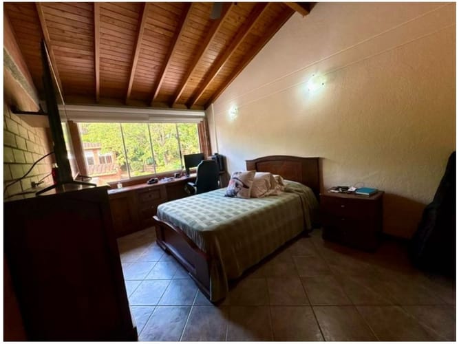 Casa de 3 alcobas en venta en Loma Del Chocho, Envigado, 290 m² · foto 12 de 17