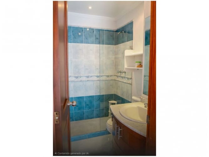 Casa de 5 alcobas en venta en San Jose, Sabaneta, 328 m² · foto 5 de 17