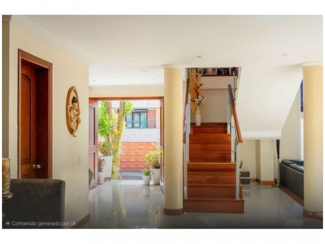 Casa de 5 alcobas en venta en San Jose, Sabaneta, 328 m² · foto 6 de 17