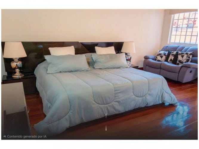 Casa de 5 alcobas en venta en San Jose, Sabaneta, 328 m² · foto 12 de 17
