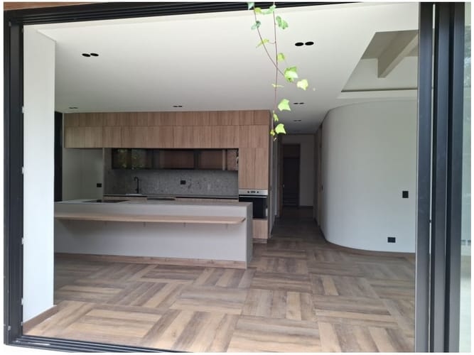 Apartamento de 2 alcobas en venta en El Diamante No. 2, Medellín, 178 m² · foto 6 de 24