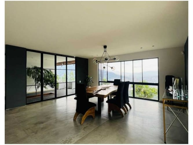 Casa de 5 alcobas en venta en Bellavista, Bello, 390 m² · foto 3 de 24