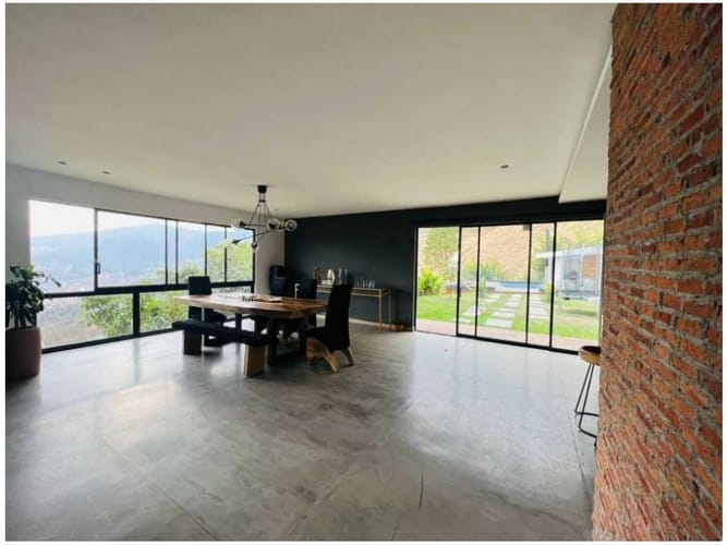 Casa de 5 alcobas en venta en Bellavista, Bello, 390 m² · foto 4 de 24