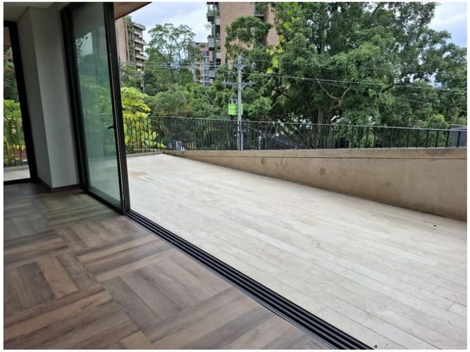 Apartamento de 2 alcobas en venta en El Diamante No. 2, Medellín, 178 m² · foto 9 de 24
