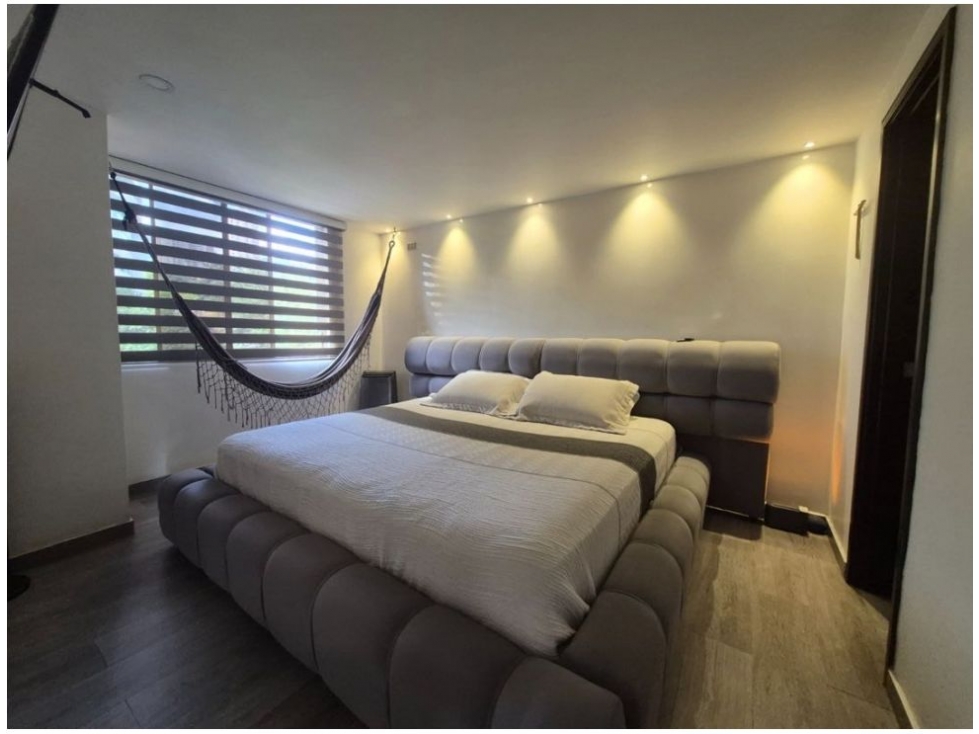 Apartamento en venta en Milla De Oro, Medellín · foto 10 de 21