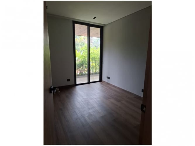 Apartamento de 2 alcobas en venta en El Diamante No. 2, Medellín, 178 m² · foto 19 de 24
