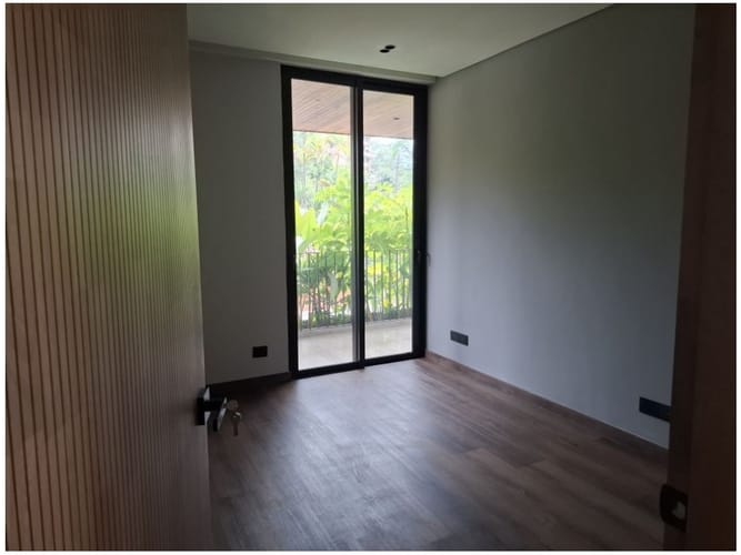 Apartamento de 2 alcobas en venta en El Diamante No. 2, Medellín, 178 m² · foto 20 de 24