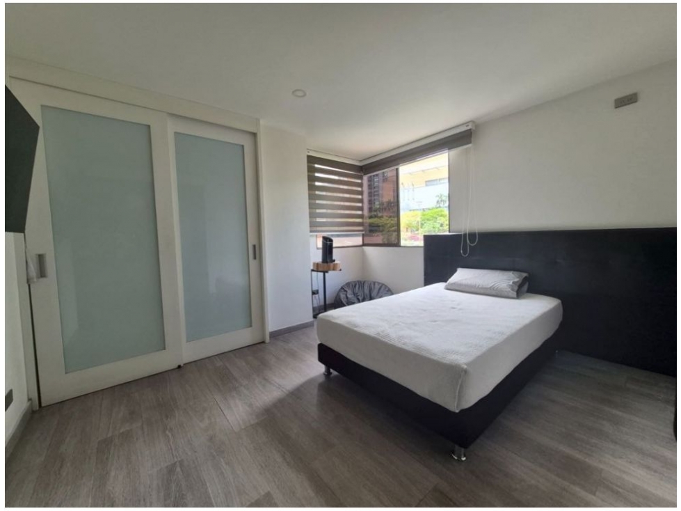 Apartamento en venta en Milla De Oro, Medellín · foto 12 de 21