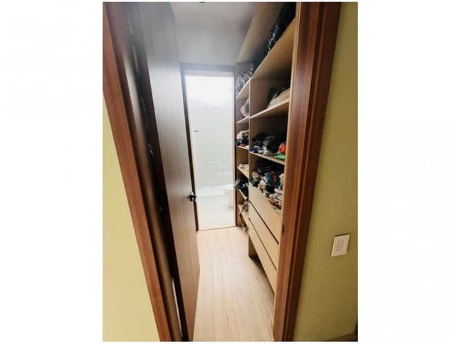 Casa de 5 alcobas en venta en Bellavista, Bello, 390 m² · foto 20 de 24
