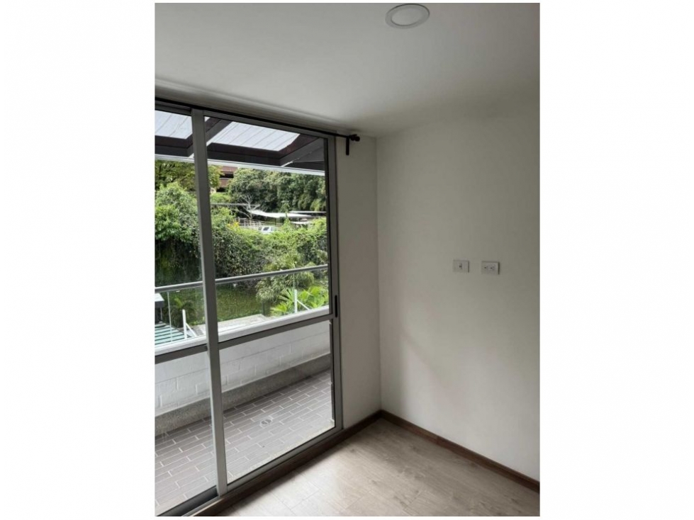 Apartamento en venta en Zona Centro, Envigado · foto 14 de 17