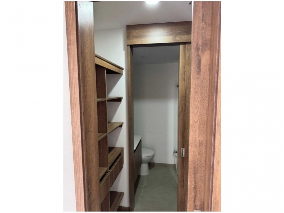 Apartamento en venta en Zona Centro, Envigado · foto 15 de 17