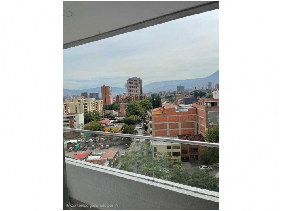 Apartamento en venta en Zona Centro, Envigado · foto 2 de 16