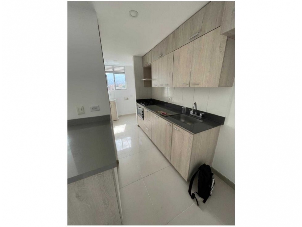 Apartamento en venta en Zona Centro, Envigado · foto 4 de 16