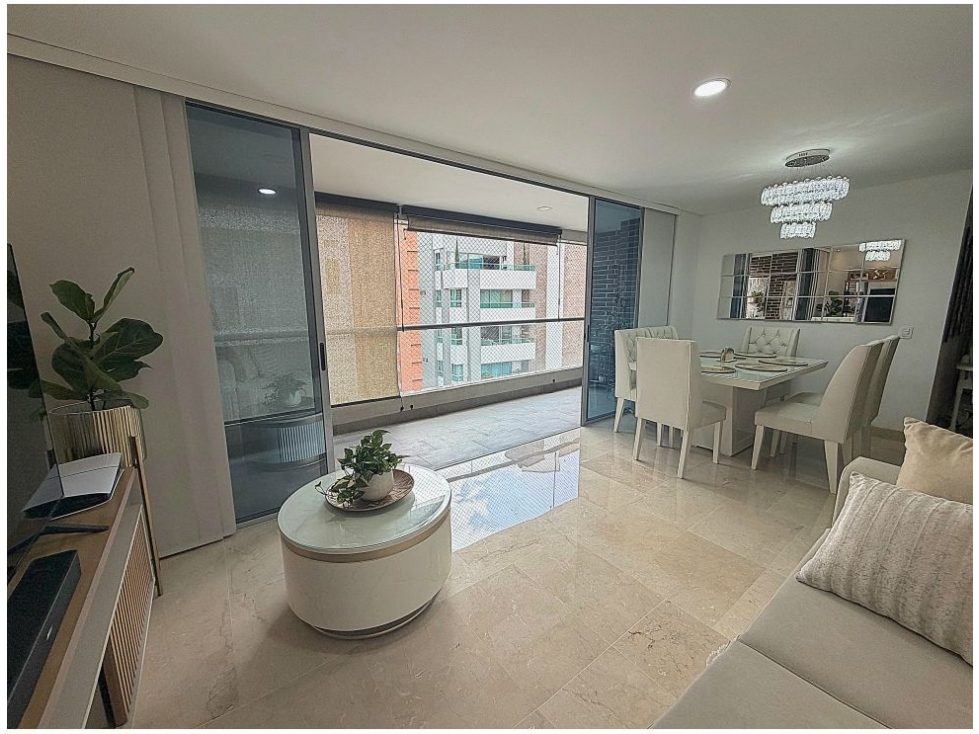 Apartamento en venta en Laureles, Medellín · foto 5 de 17
