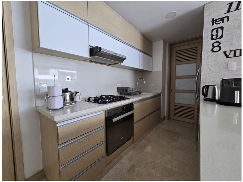 Apartamento en venta en Laureles, Medellín · foto 7 de 17