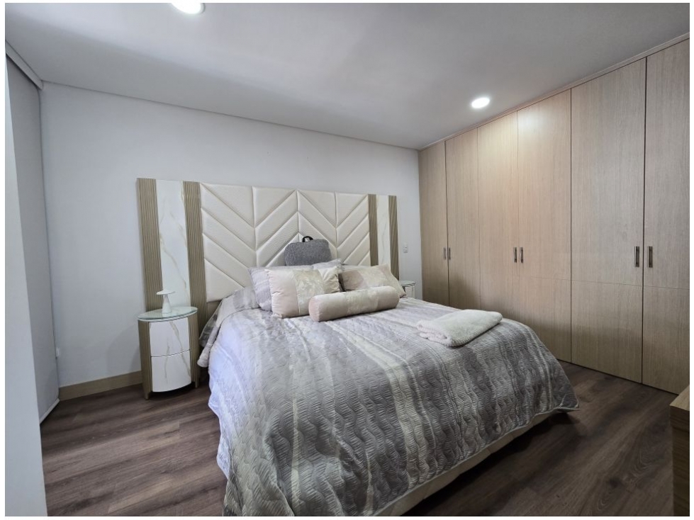 Apartamento en venta en Laureles, Medellín · foto 10 de 17