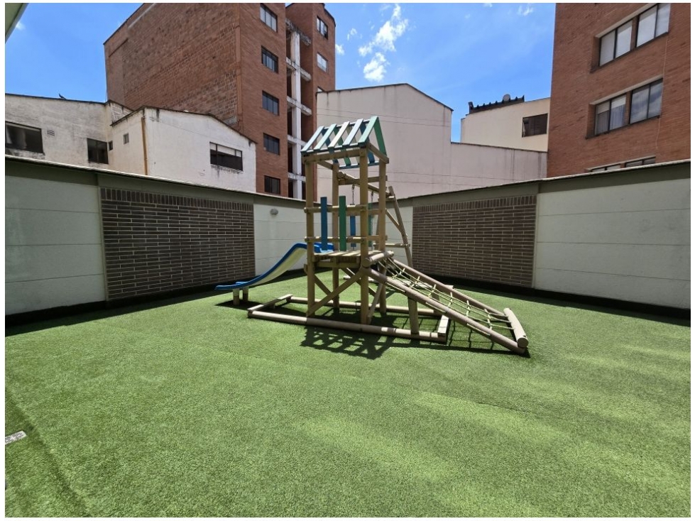 Apartamento en venta en Laureles, Medellín · foto 16 de 17