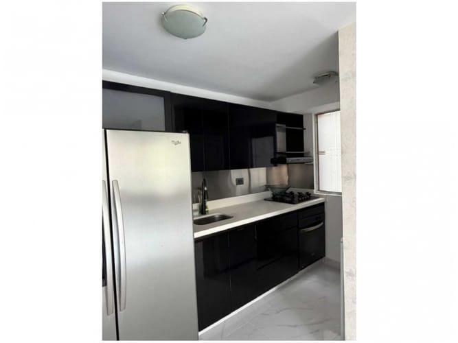 Apartaestudio en venta en Loma De Los Bernal, Medellín, 73 m² · foto 11 de 24