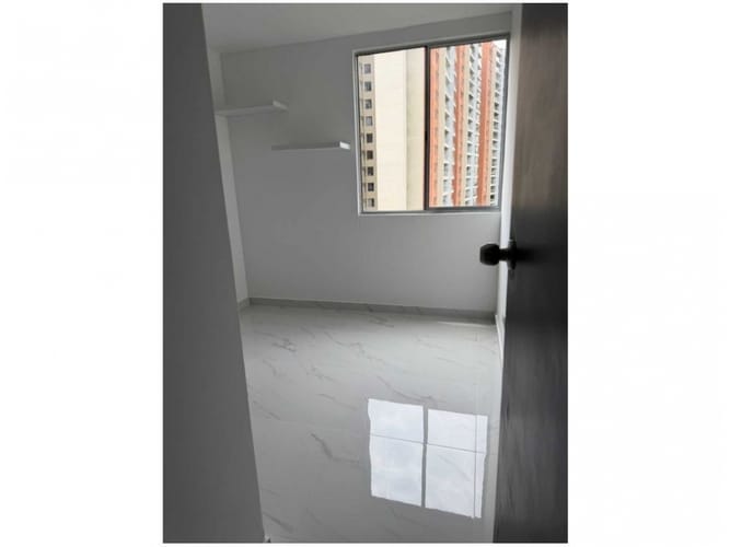Apartaestudio en venta en Loma De Los Bernal, Medellín, 73 m² · foto 18 de 24