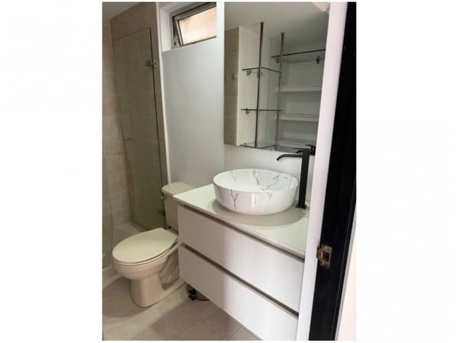 Apartaestudio en venta en Loma De Los Bernal, Medellín, 73 m² · foto 20 de 24